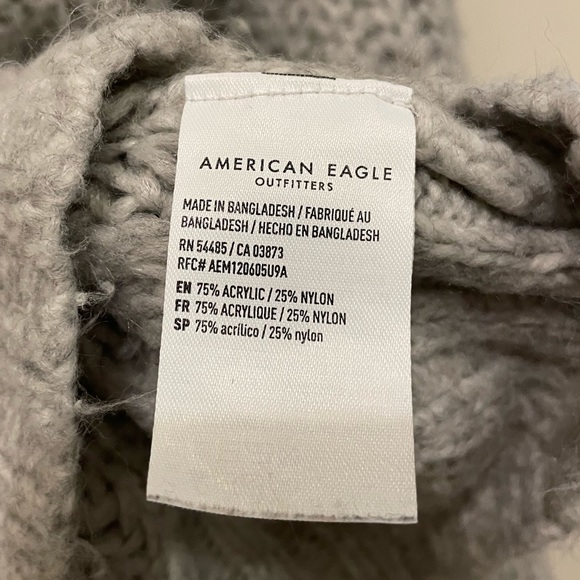 American Eagle Sweater - Picture 3 of 3
